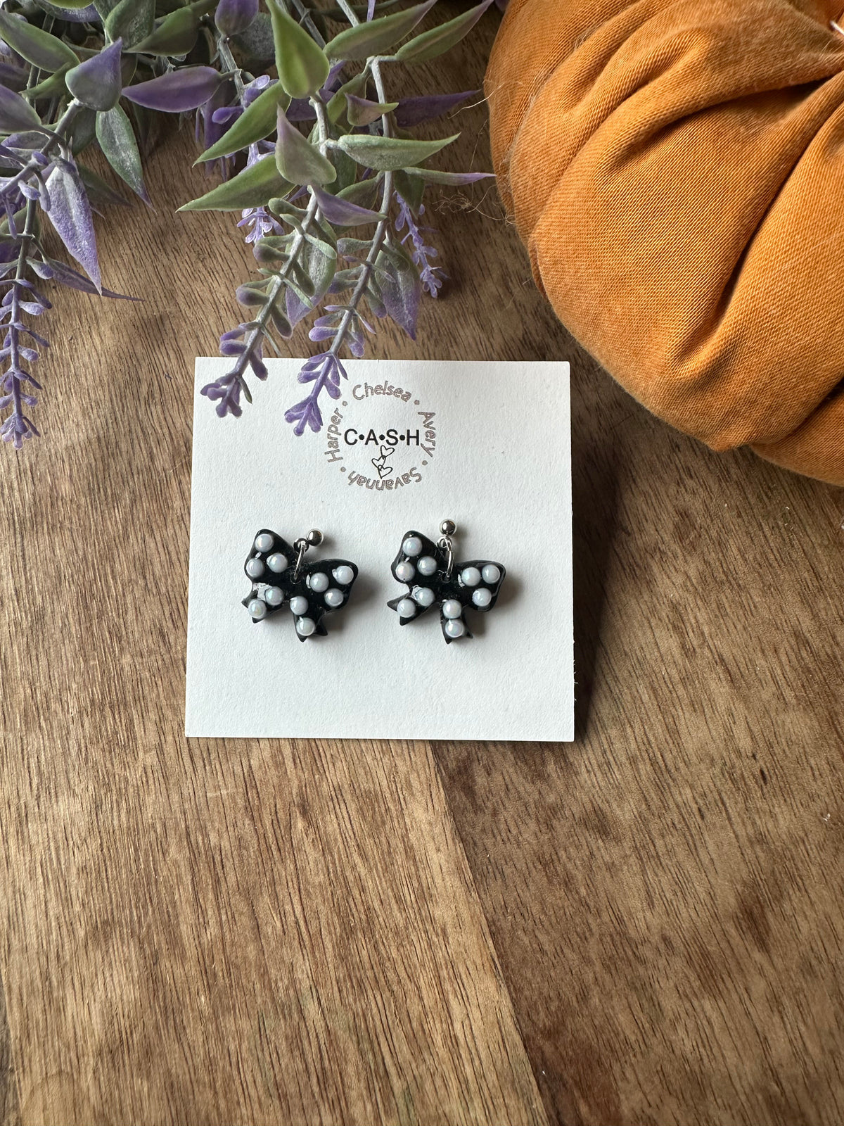 Pearl bow dangles