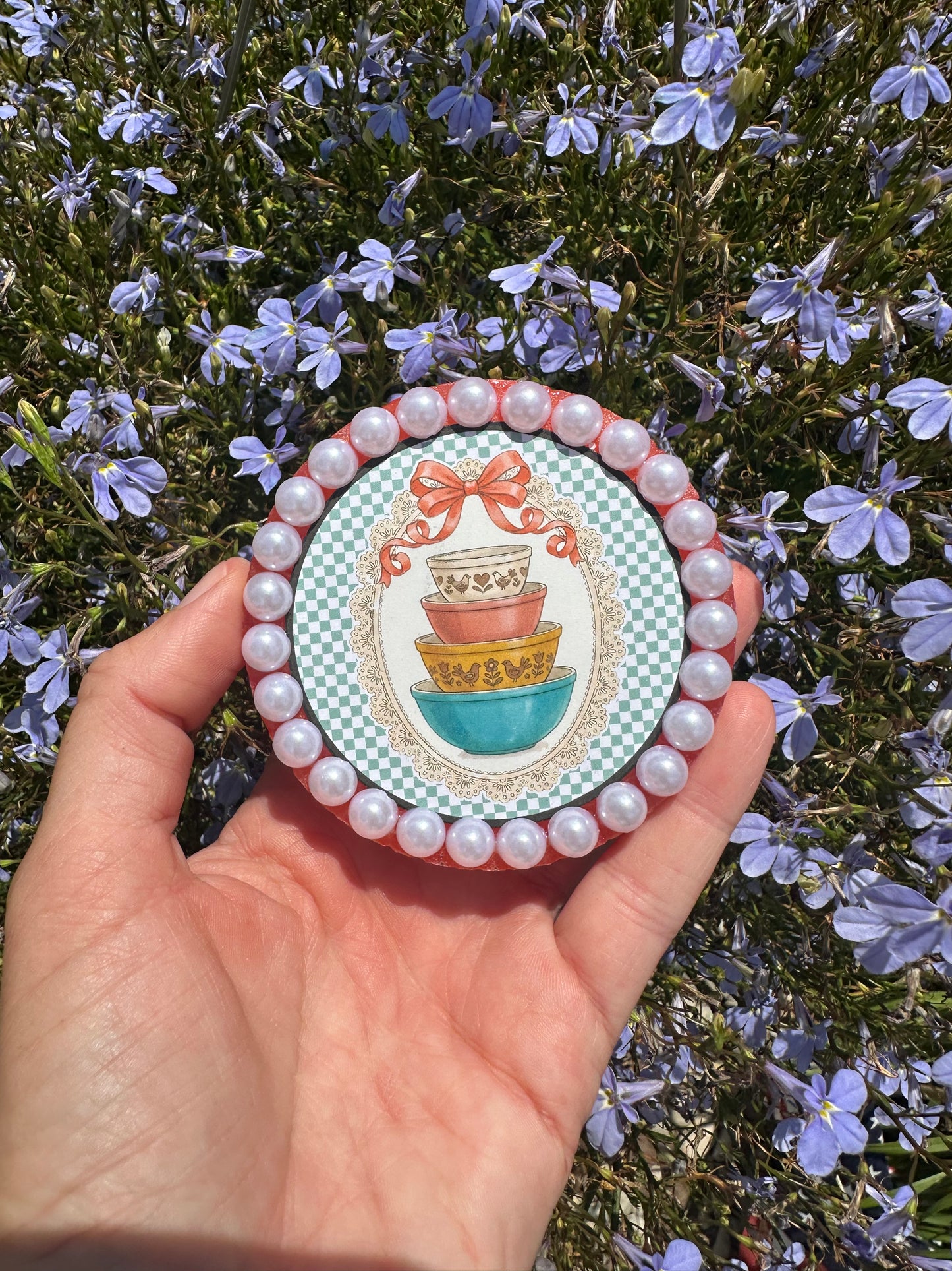 Vintage Pyrex bowls pearl freshie