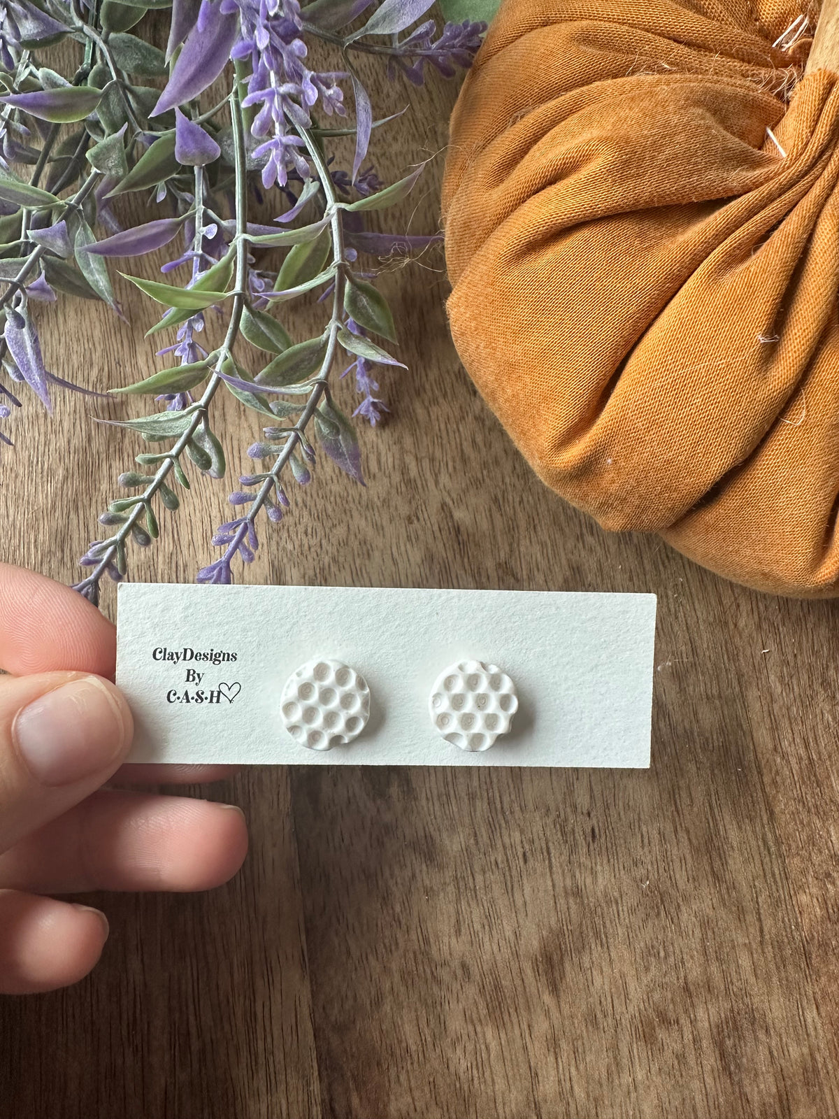 Golf ball stud