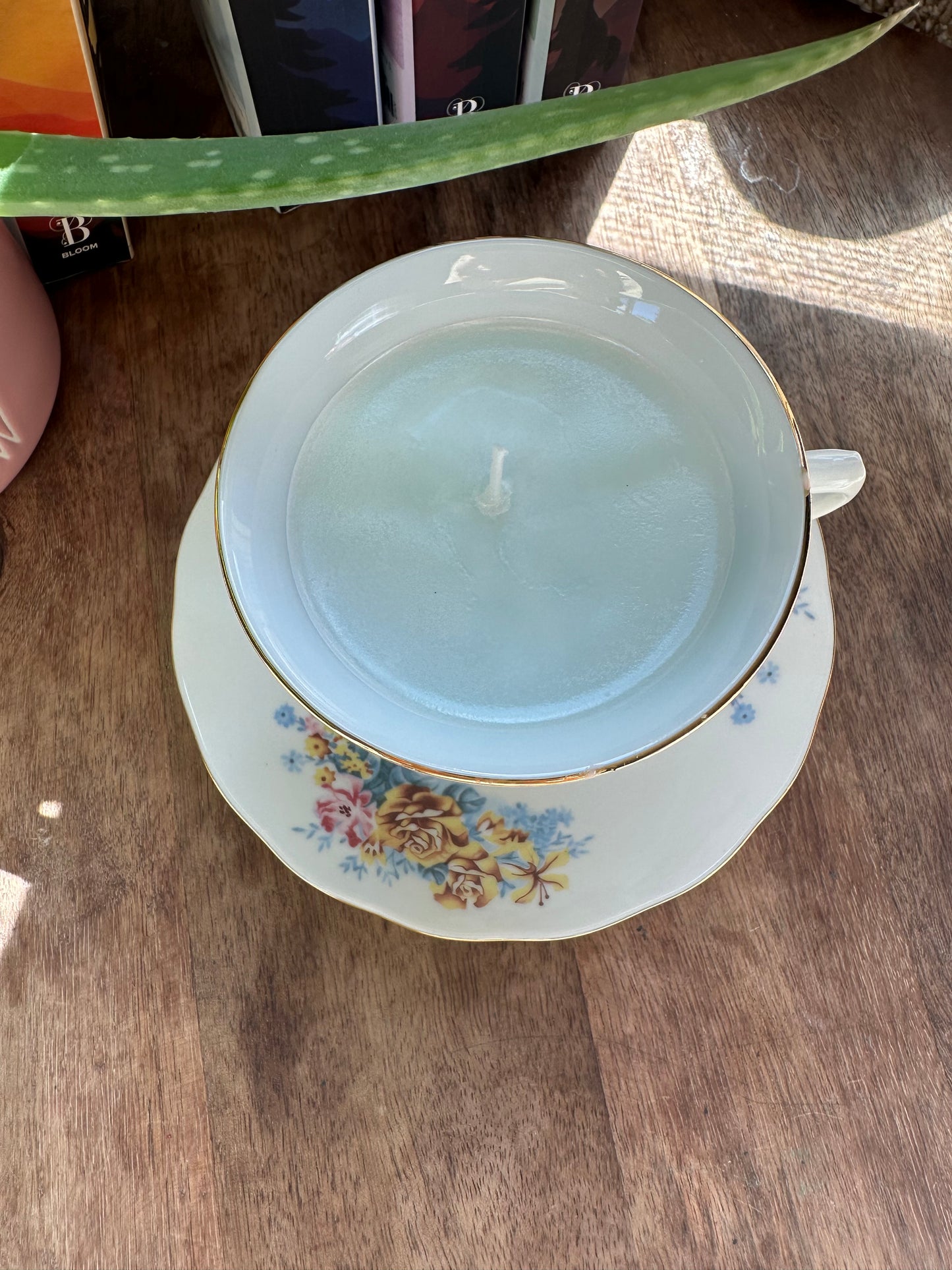 Coastal waters teacup candle