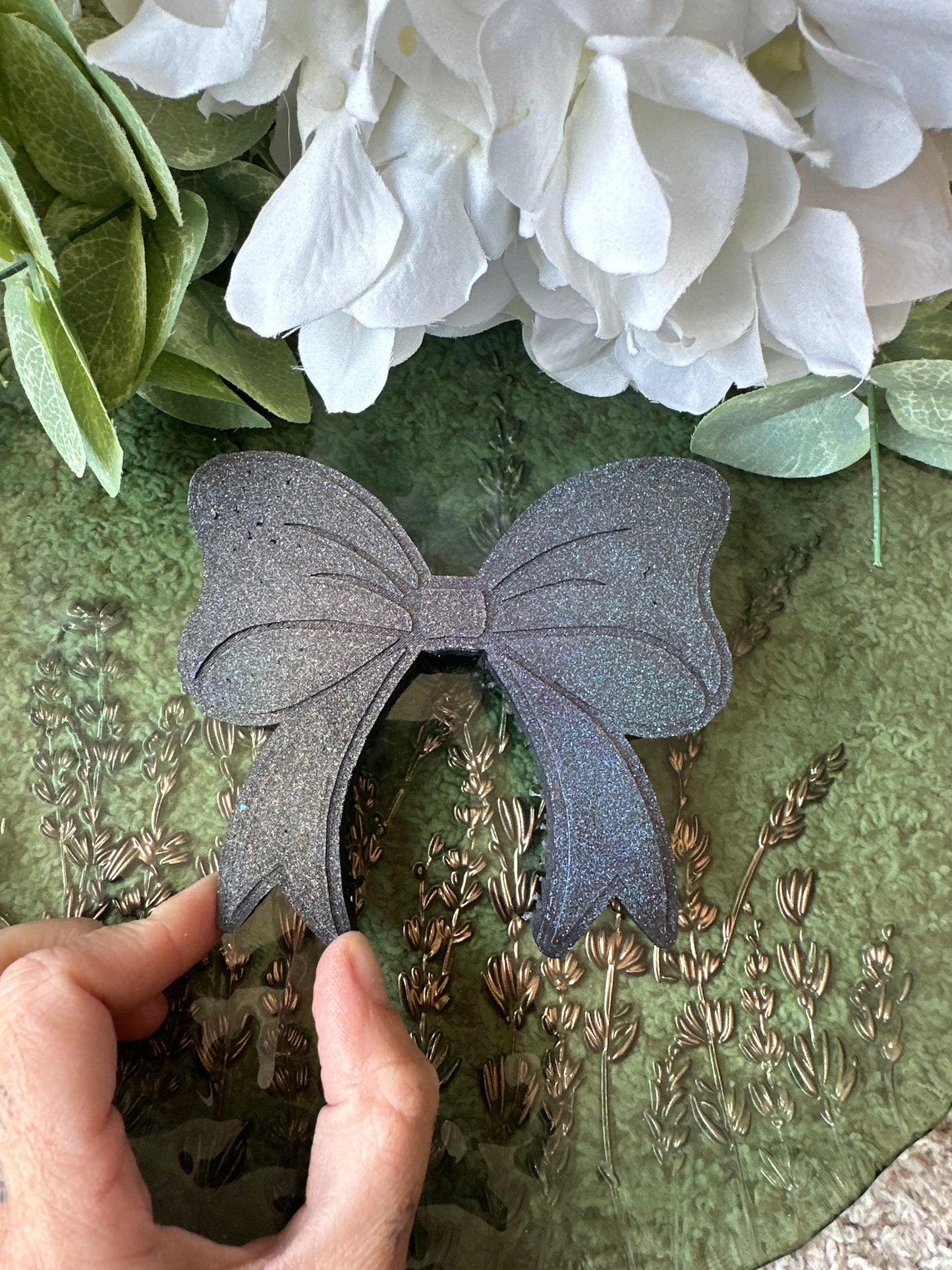 Black shimmer bow freshie (2)