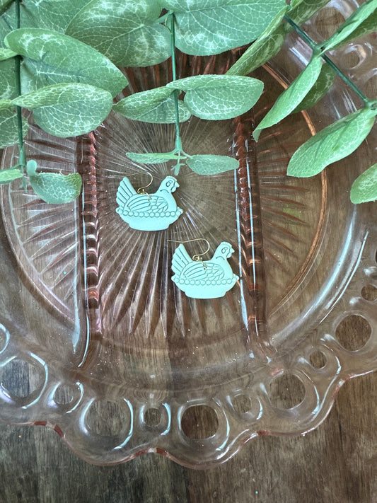 Light green hen dangles