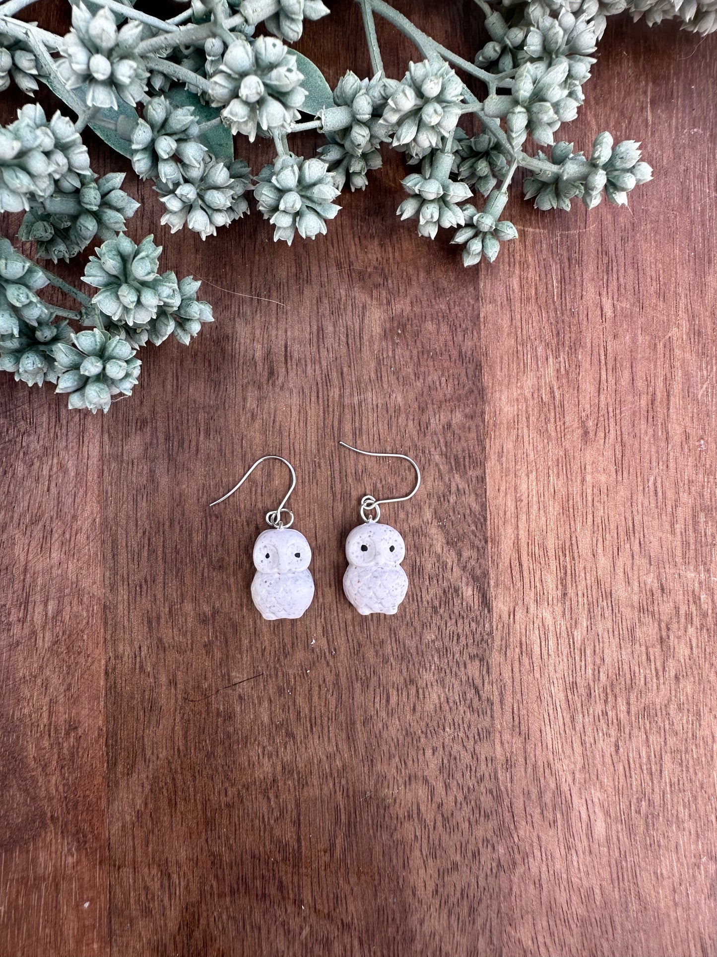 White owl dangles