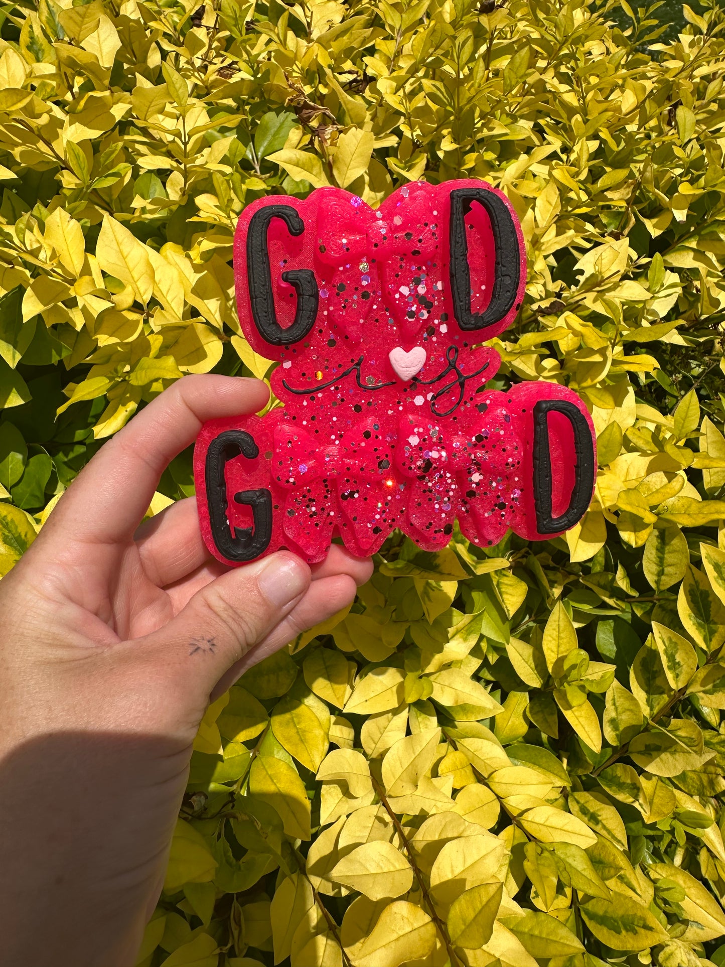 Hot pink god is good freshie