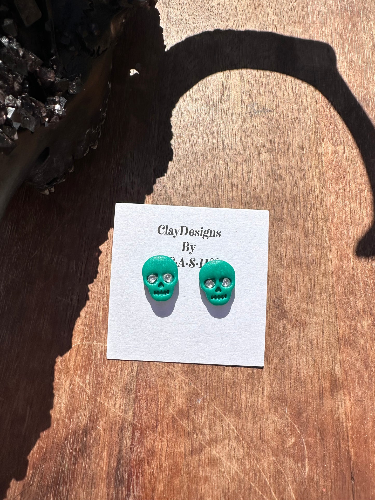 Green skulls with diamond eyes