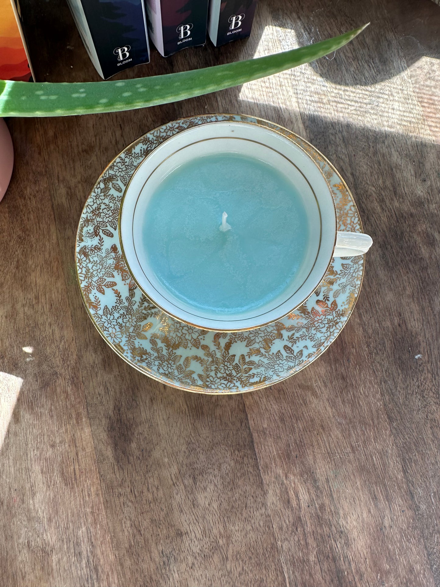 Blueberry cheesecake teacup candle