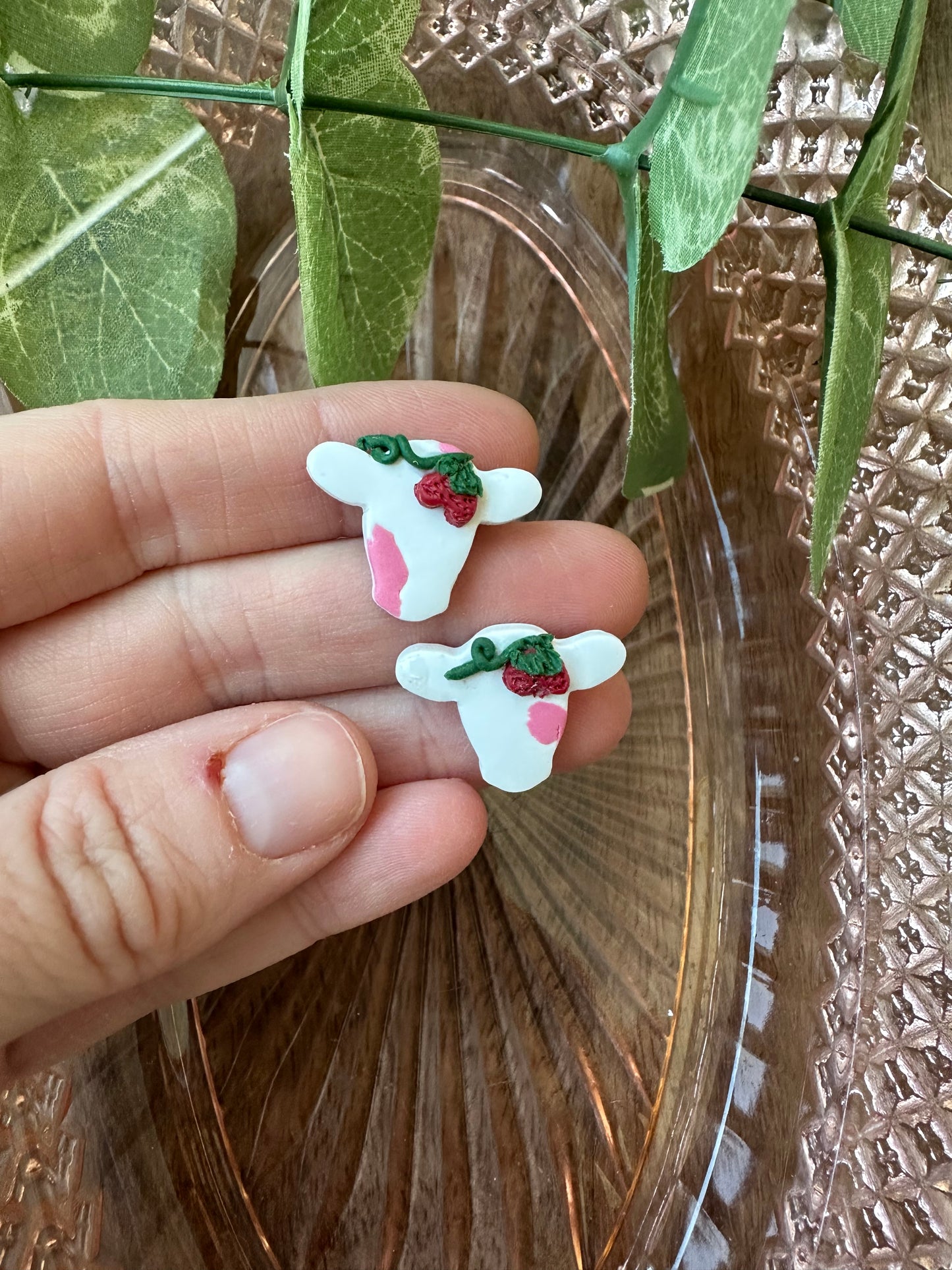 Strawberry milk cow stud