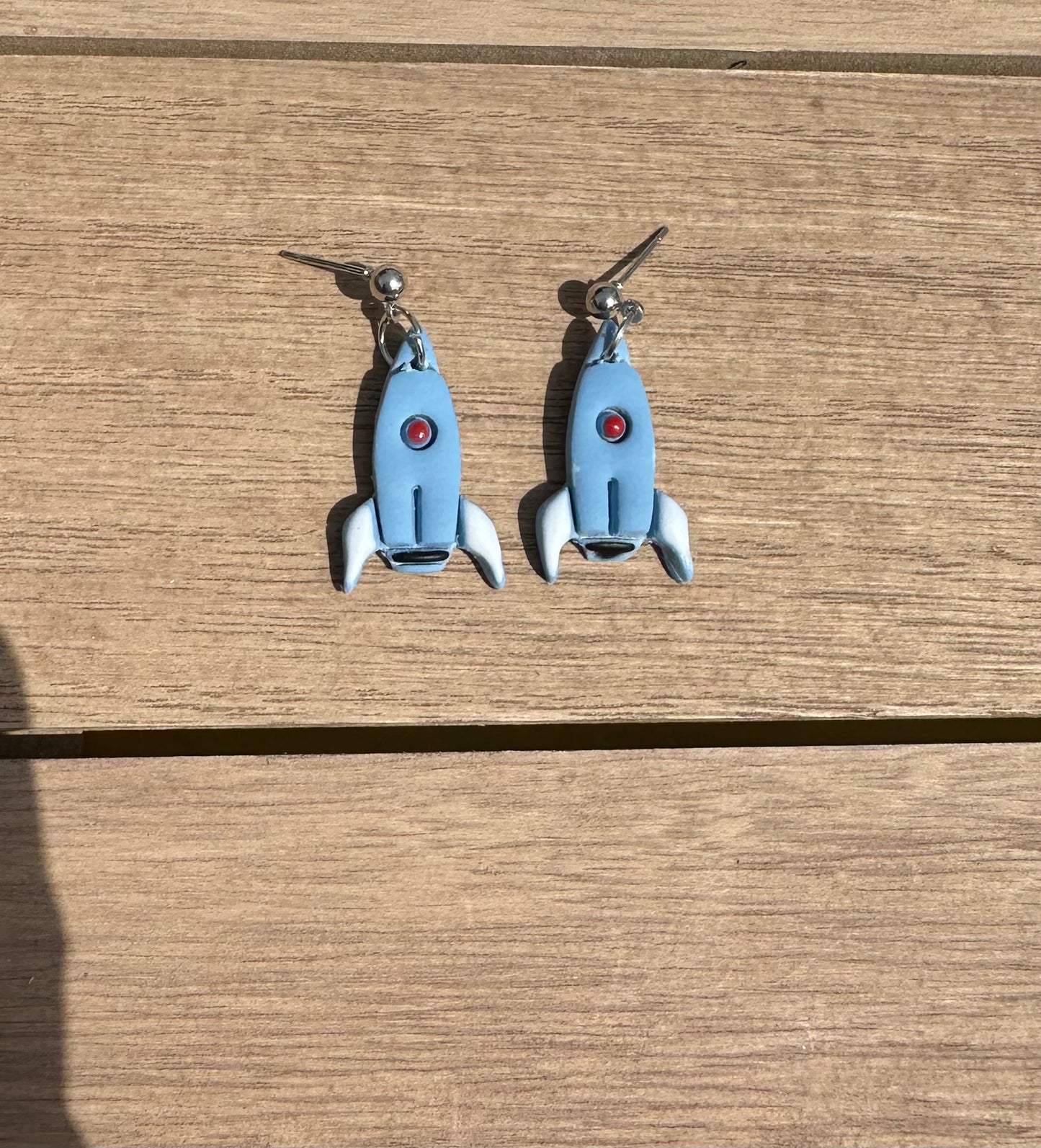 Rocket dangles