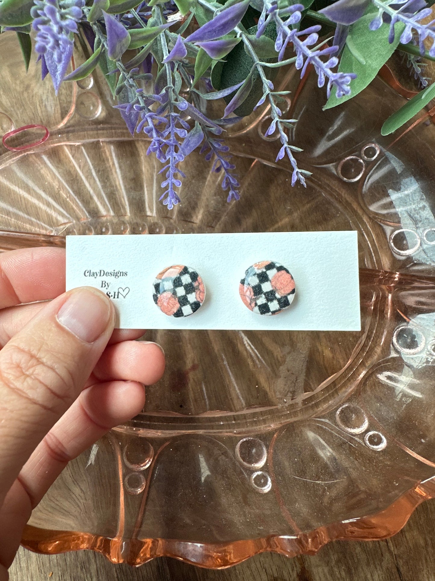 Checkered pumpkin studs