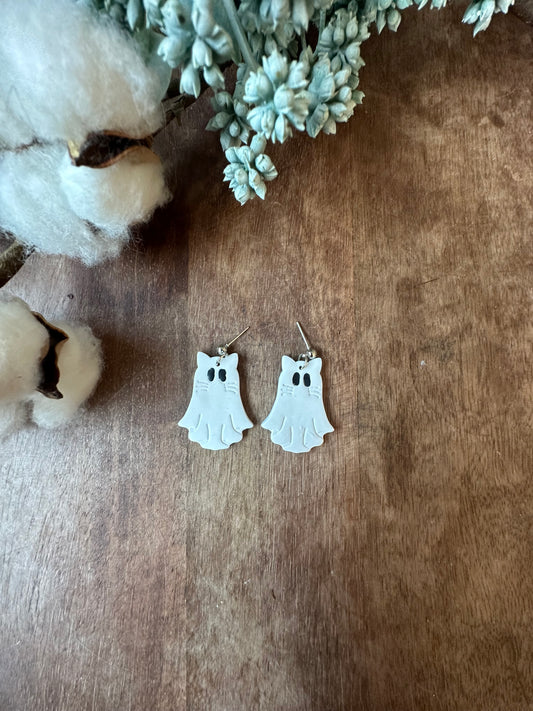 Cat ghost dangles