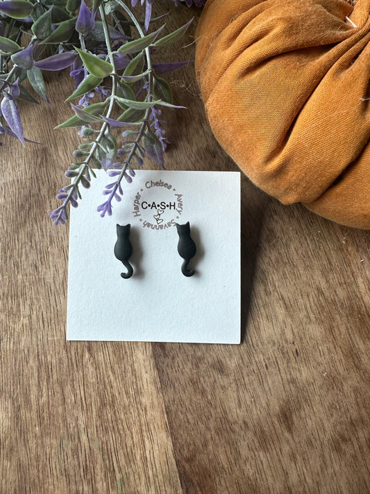 Cat studs