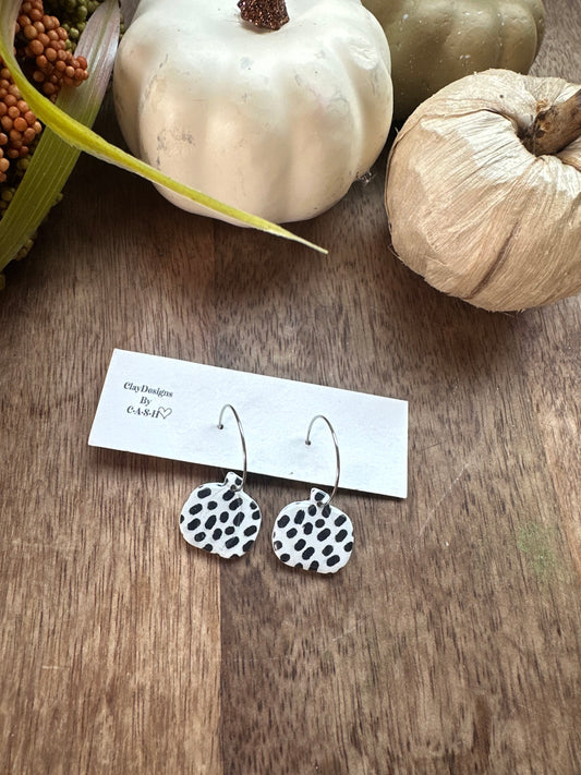 Dotted pumpkin hoops