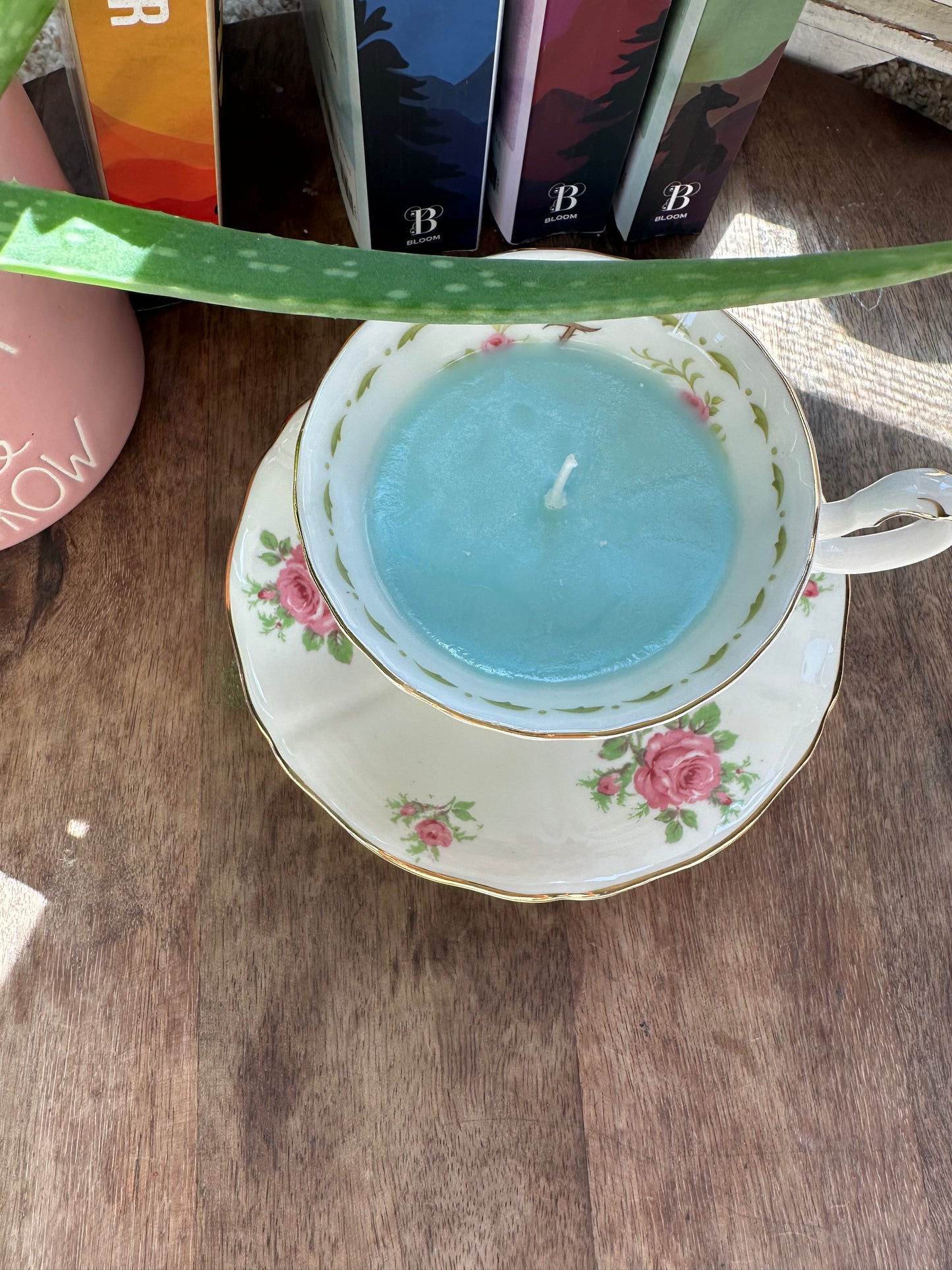 Blueberry cheesecake teacup candle
