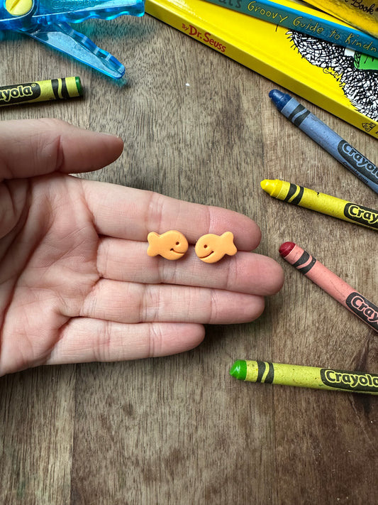 Goldfish studs