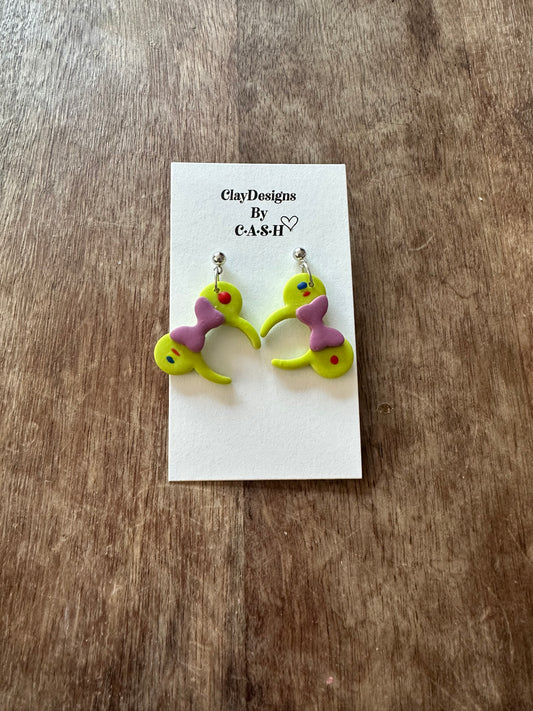 Buzz bigger mouse ears