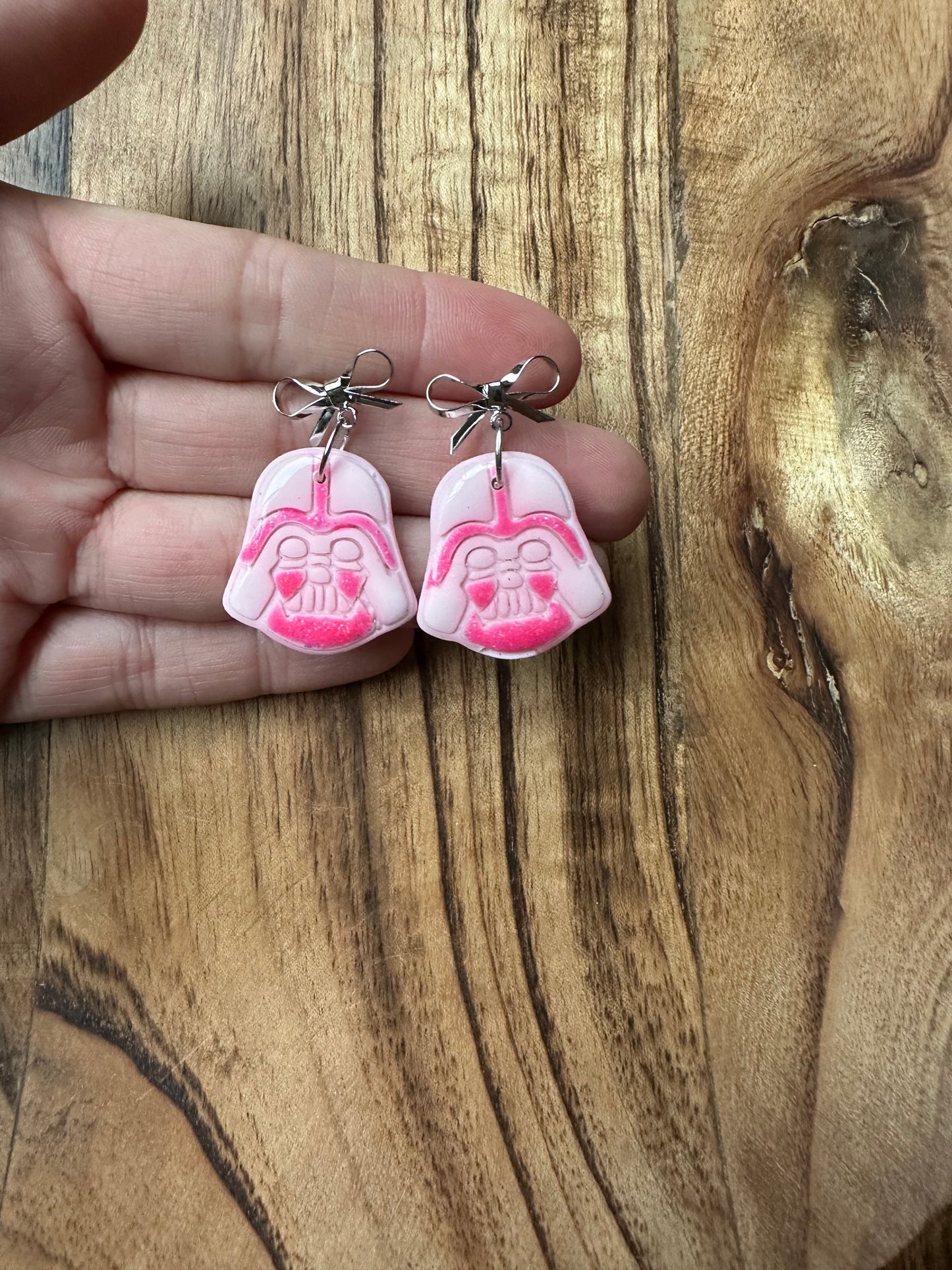 Girly pink mask dangles!