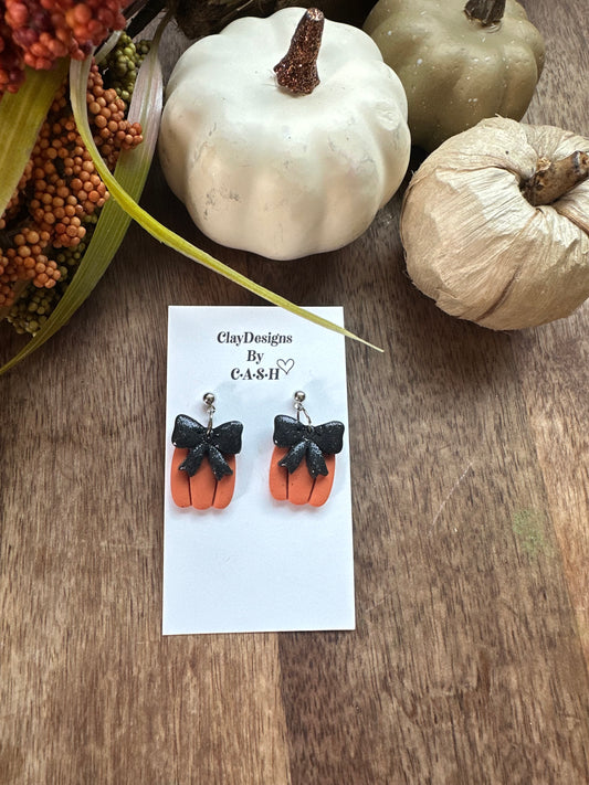 Pumpkin with glitter bow dangles