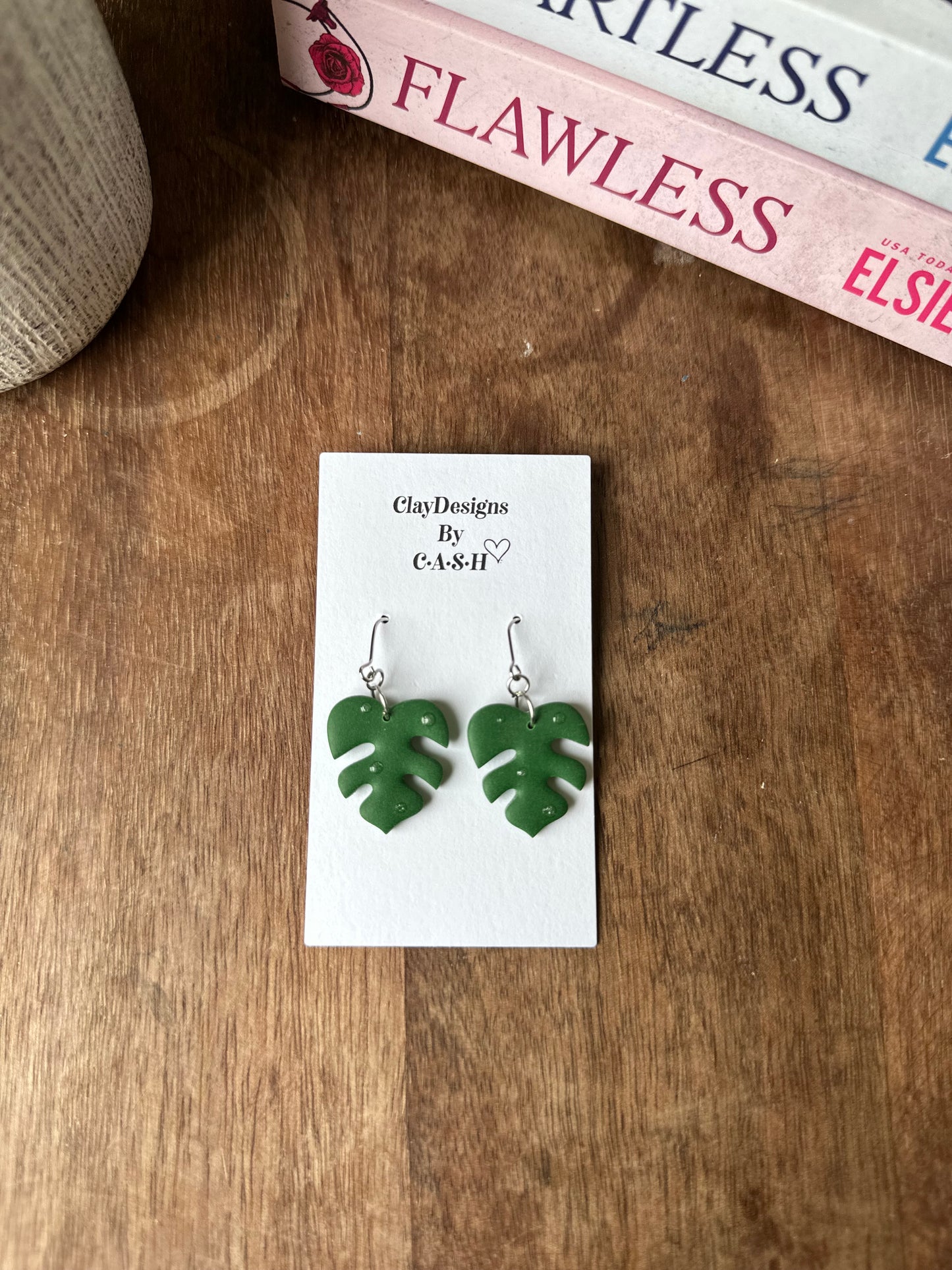 Monstera leaf earrings