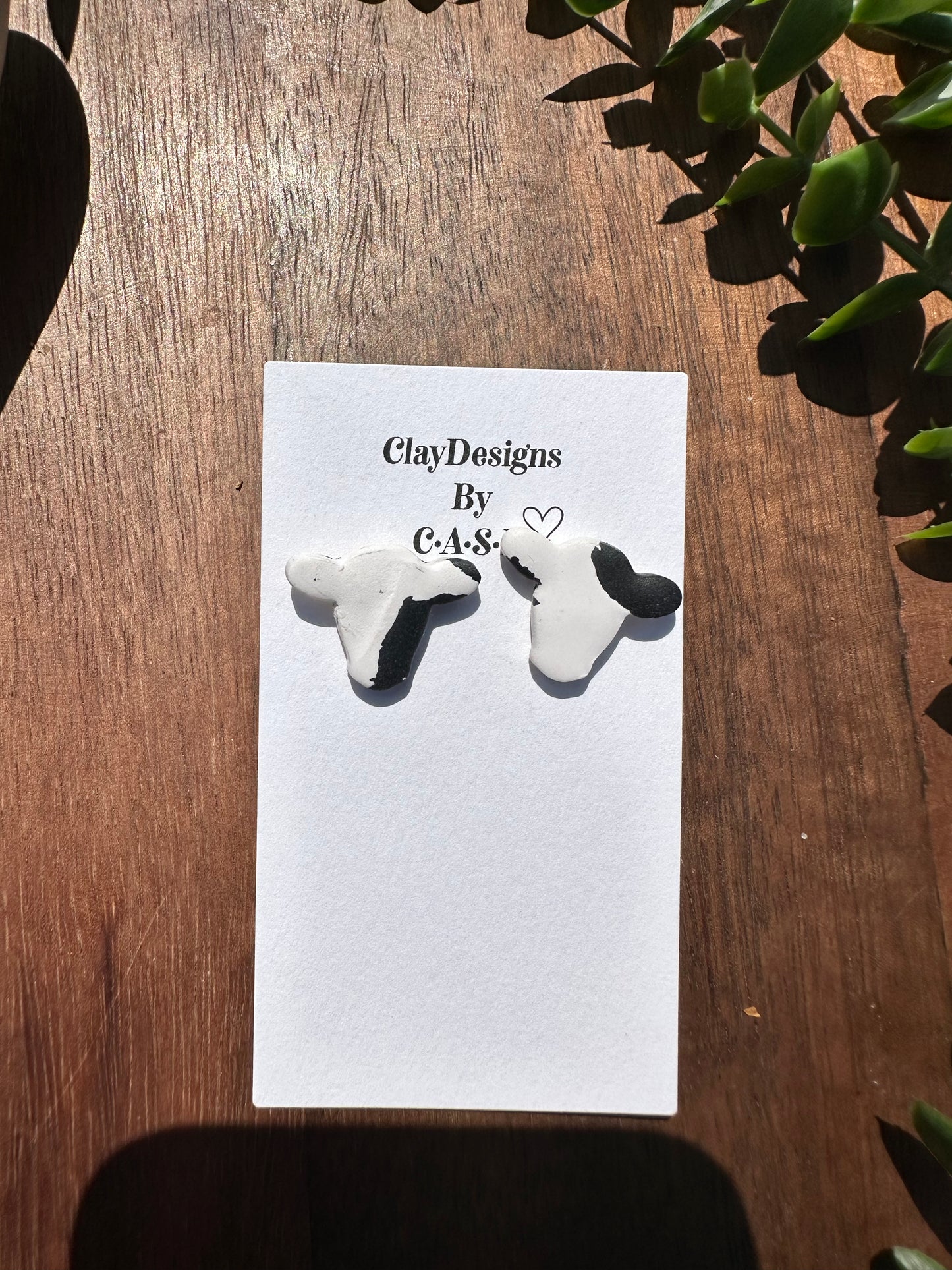 Cow head studs