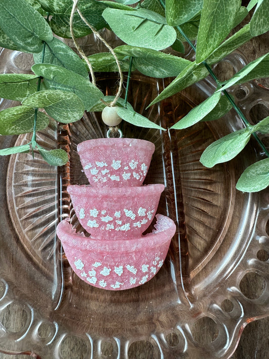 3 stacked Pyrex bowl freshie