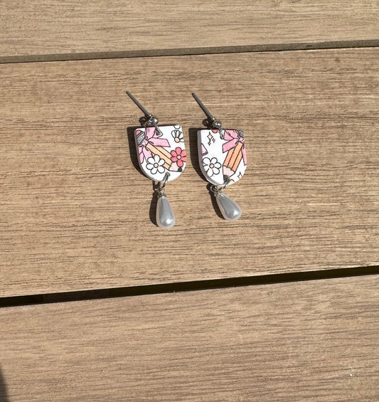 Elegant pencil dangles