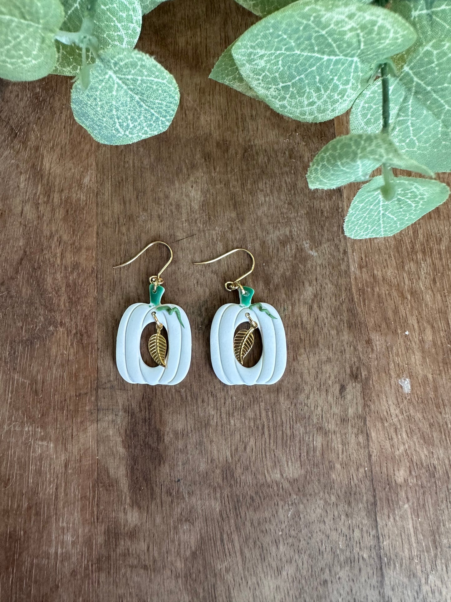 Stars hollow pumpkin earrings